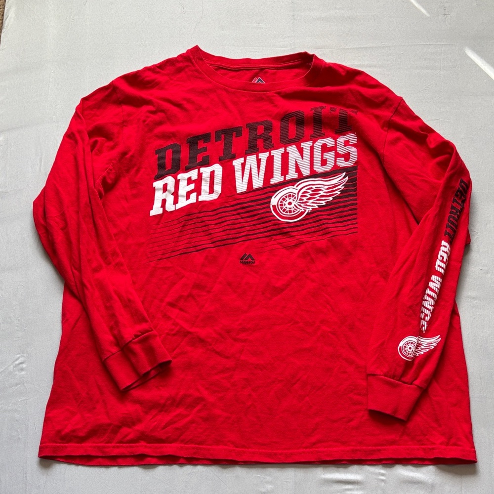 Majestic Detroit red wings Red Graphic Tee